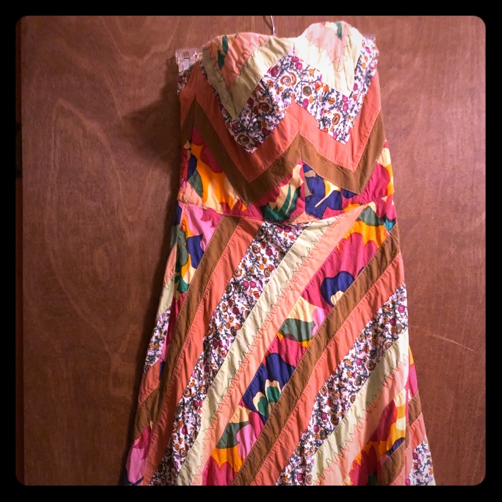 Above the knee Erin Taylor Strapless Dress